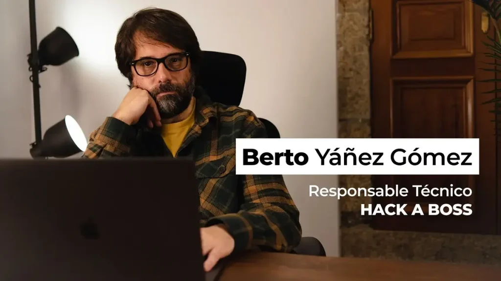 Berto Yáñez ideando los programas académicos de los bootcamps